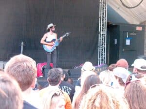Shakey Graves entertaining the crowd at Stubbs BBQ in Austin.