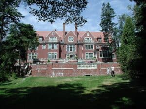 Glensheen Mansion